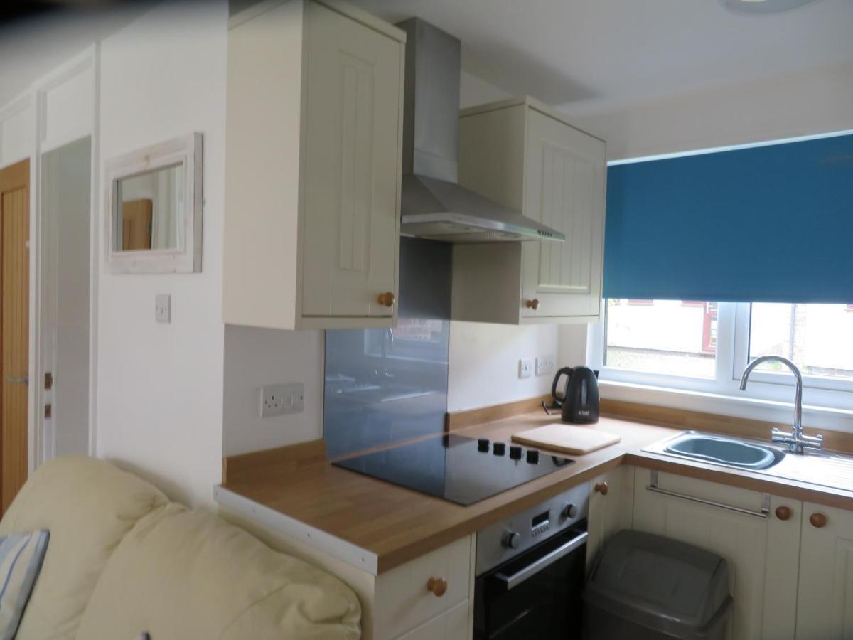 Апартаменты 11 Trevithick Court Tolroy Manor Хейл Экстерьер фото